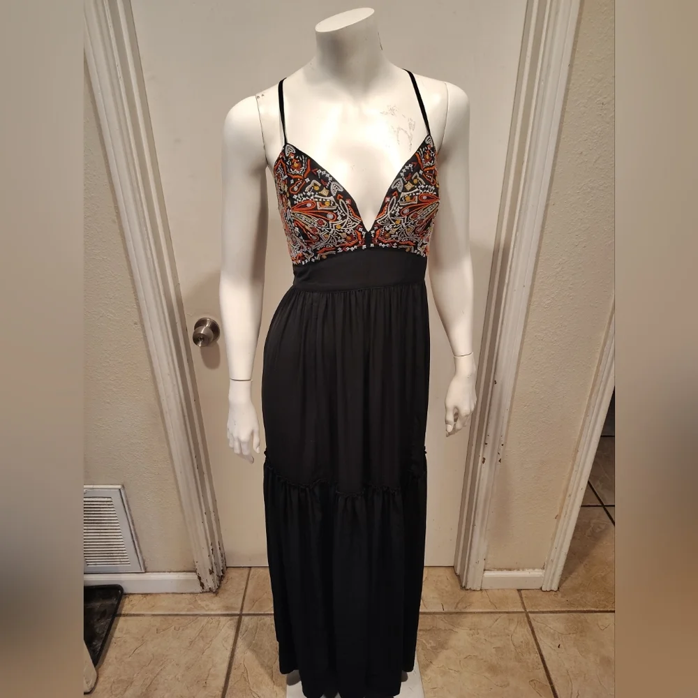 Abercrombie & Fitch Black Tiered Embroidered Bodice Maxi Dress Sz S Boho Summer